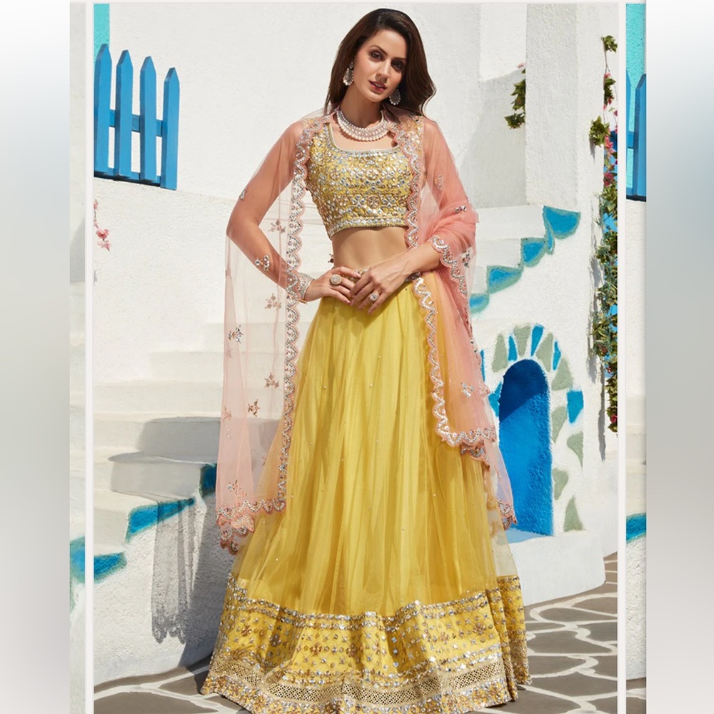 Lashkaraa Yellow Lehenga with Pink Scarf Size S